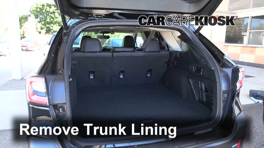 2020 Subaru Outback Limited 2.5L 4 Cyl. Levantar auto